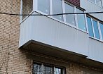 Тёплое остекление балкона с двойным выносом и наружной отделкой. mobile